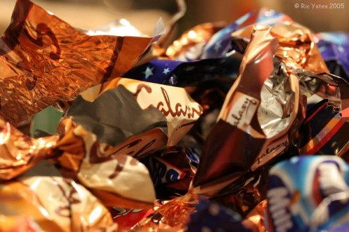 Workers carrying furniture from a flat near Tooting Broadway